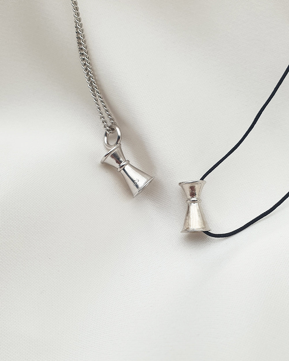 SMALL JIGGER NECKLACE