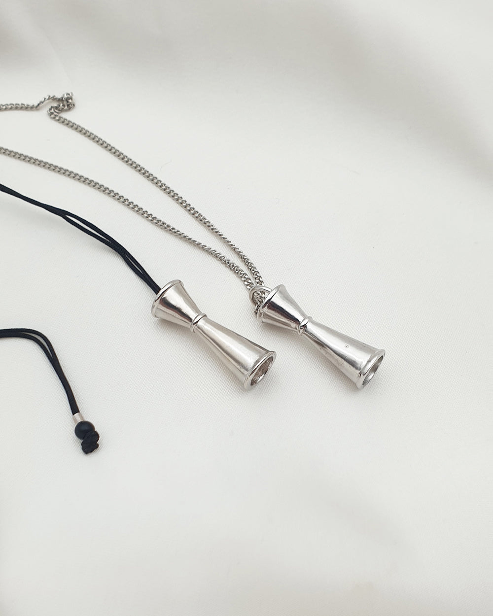 CLASSIC JIGGER NECKLACE