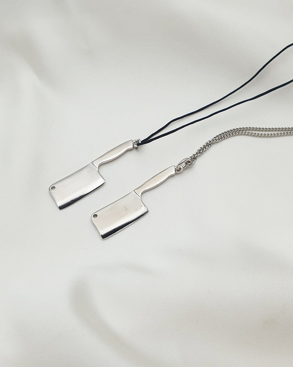 CLEAVER NECKLACE I