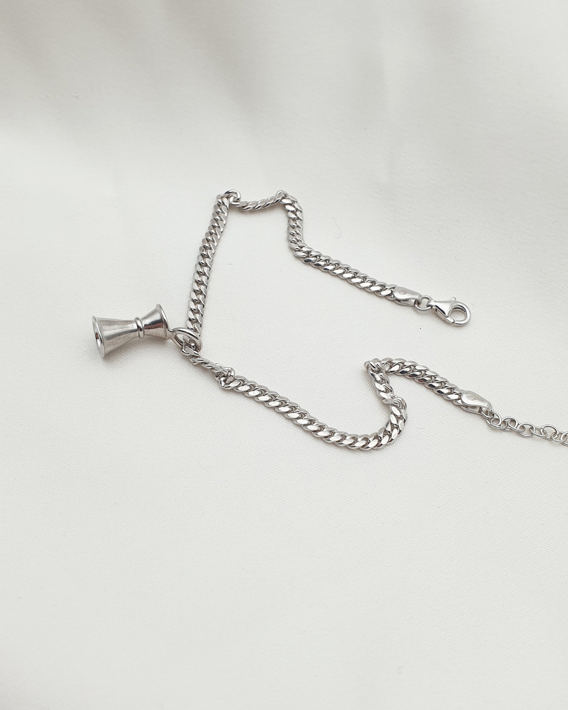 SMALL JIGGER BRACELET