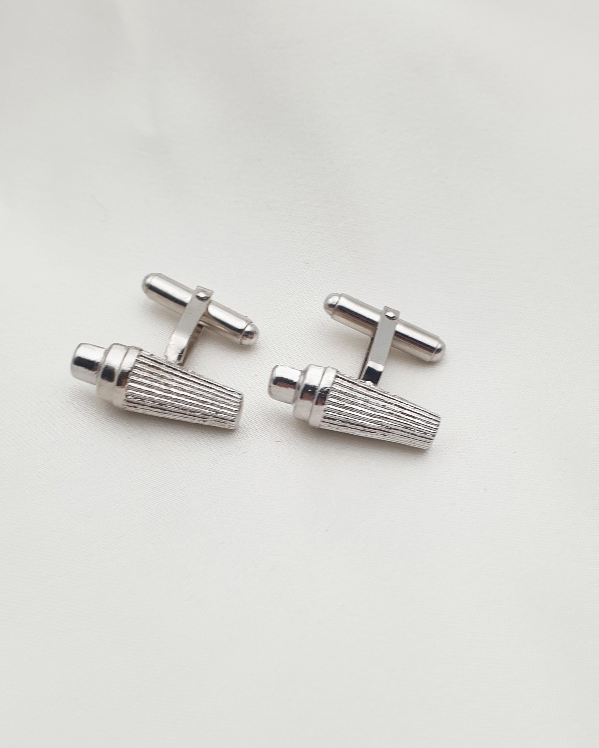 SHAKER CUFFLINKS