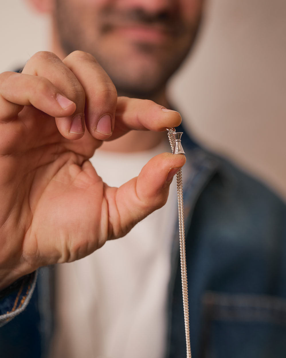 SMALL JIGGER NECKLACE